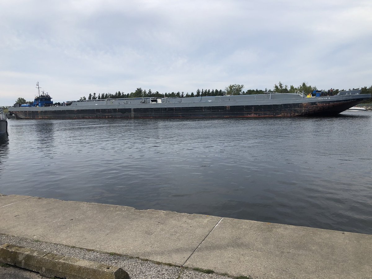 MattGeorge76's tweet photo. @DrewMikePodcast @SGSFOX Great interview.  I’m listening here in Muskegon watching freighters go by on #lakemichigan and then @SGSFOX says he’s from here!  Btw...so is @IggyPop so cool. https://t.co/I80gB6xyQZ