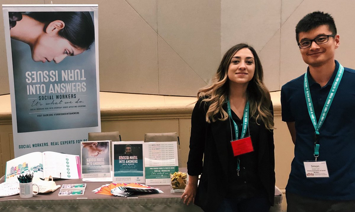 ON_SocialWork's tweet photo. Having an awesome day at #AFHTO2019 meeting Social Workers across the province who work in and with Family Health Teams... #TurnIssuesIntoAnswers @afhto https://t.co/lNQyLOHiz1