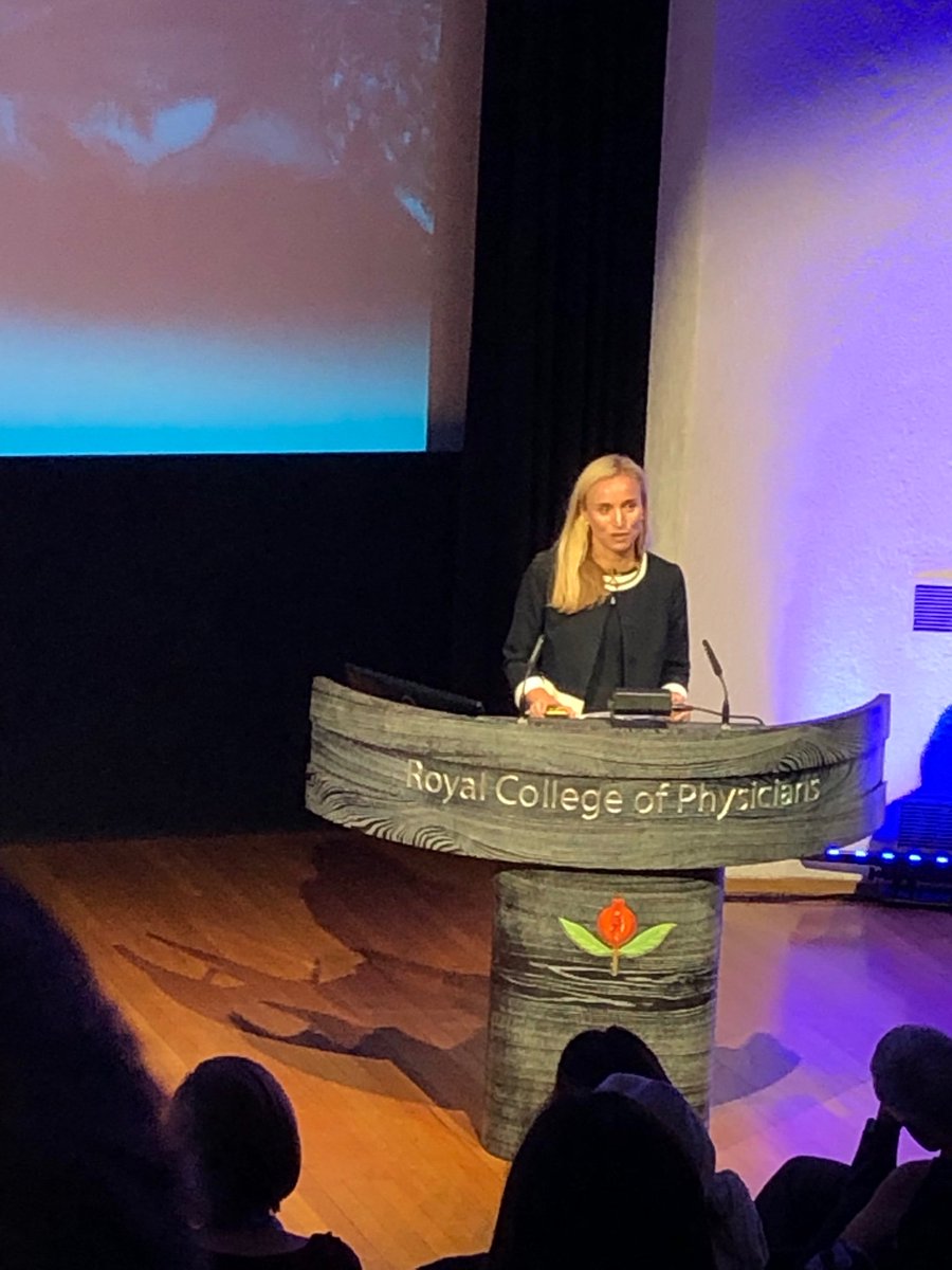 RajwaniMridula's tweet photo. Wonderful talk by Natasha Jones from @OUHospitals giving the #Lillylecture @RCPLondon on #Movingmedicine
#Leadership https://t.co/DgkVVuy8Tt