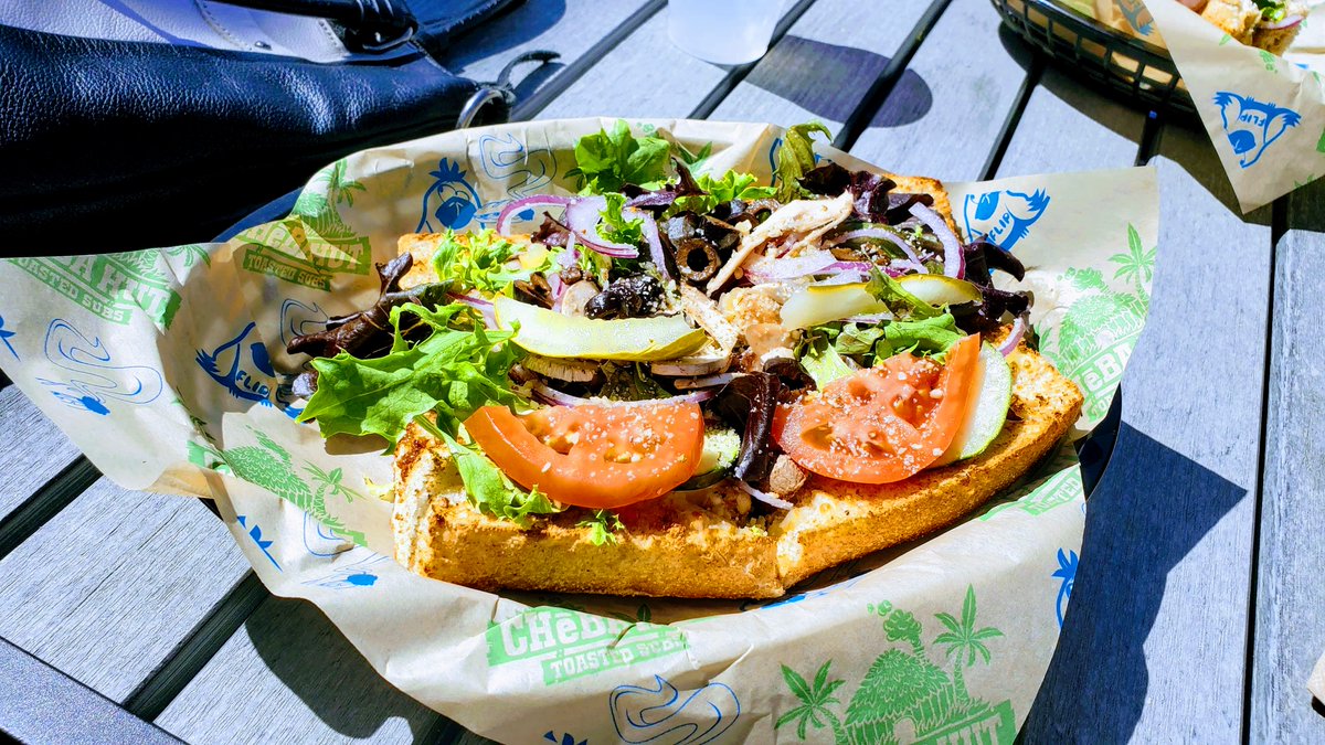 SpringsGuide's tweet photo. Cheba Hut has arrived in Colorado Springs and we loved it! If you like veggies, the Magic Mushroom toasted sub was amazing! Cool spot, friendly service and nice outside patio! #ColoradoSprings #restaurants https://t.co/3ZJrcgclrK https://t.co/B5urpZW3kp