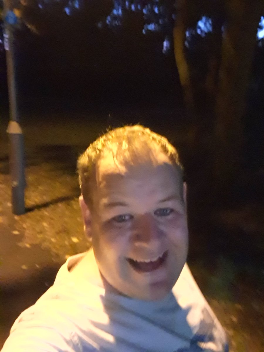S_eastwood's tweet photo. So f*ucking chuffed right now. Did another 5km run tonight, even with my buddy missing. Under  avg 13 min mile. Shows Sunday wasn't a fluke. #couch25k #c25k #running #Luton #knackard https://t.co/S99sdreq1W
