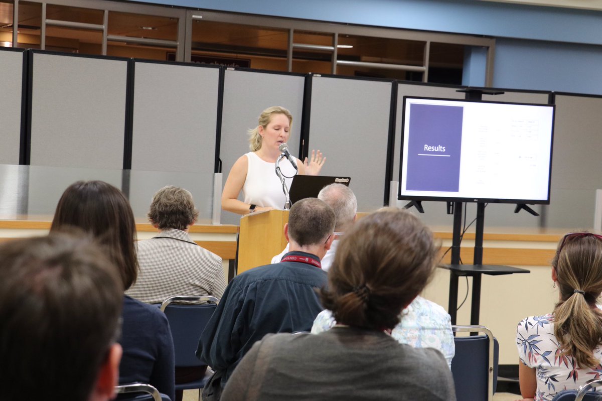 bruyerehealth's tweet photo. We are taking advantage of the Bruyère's #LifeChangingDay to challenge our researchers to present their work in three minutes or less. It's great to see the research going on to improve the quality of life in our community. #lifechangingday @Heidi_Sveistrup https://t.co/URmPFgxe6N