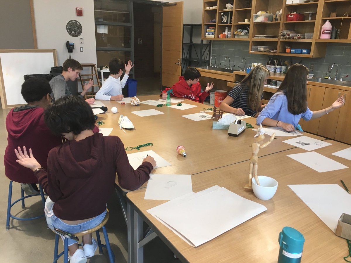 ryecountryday's tweet photo. Upper School art students in the Drawing 1 course are creating blind contour drawings of their hands. Focusing only on the object immerses students in the fine details while improving hand-eye coordination.
#RCDSClassroomCandids #artschat #arted https://t.co/UF83W2wFuu