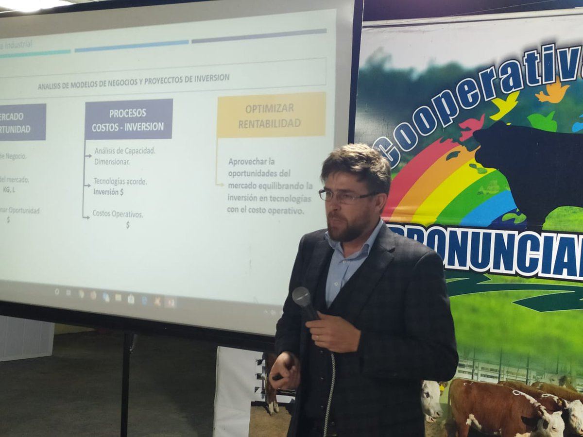 De_Margen's tweet photo. Un poco de lo que fue el 2º Panel Agropecuario, desarrollado en la jornada de ayer, en el predio de la Coop. Ganadera El Pronunciamiento. 

#GCAGROSRL

Cortesía: FM Riel https://t.co/3iE68MWWTX