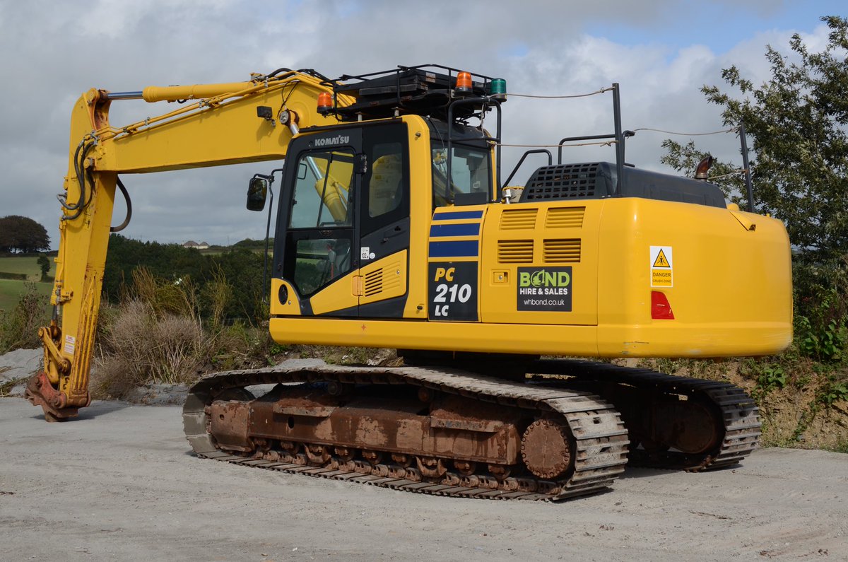whbond's tweet photo. Ready to go under the auction 🔨#Komatsu #pc210 #excavator #unreserved @Euro_Auctions https://t.co/BMKxfKOcxY