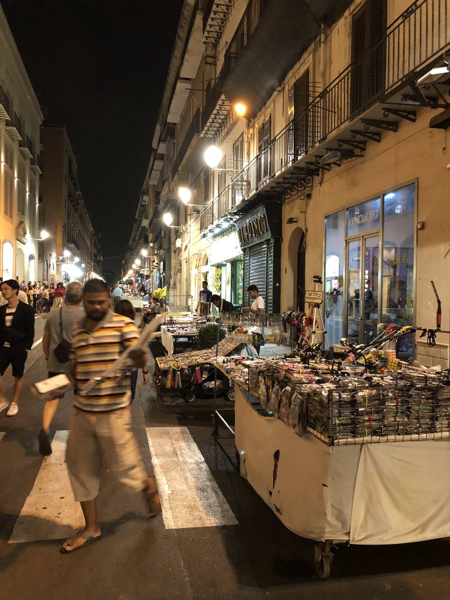 aldo_ingo's tweet photo. NO AI MONOPATTINI ELETTRICI, SI ALLE BARACCHE via Maqueda @PALERMOPM @Balarm_ @MobilitaPA @Palermodamare @PalermoToday https://t.co/XkyCiQDaU4