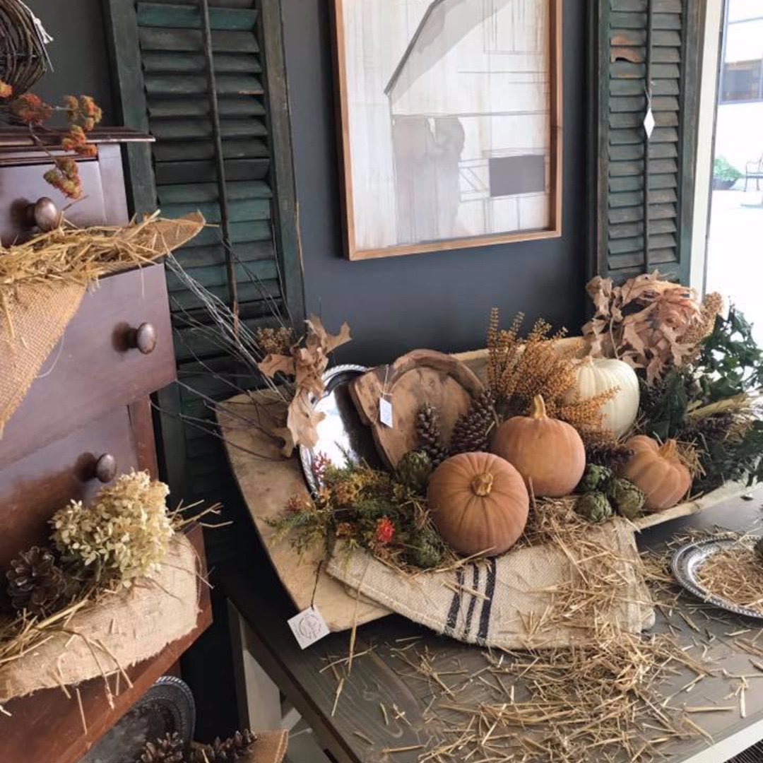 Don’t forget tonight is September’s Thirsty Thursday! Get out and enjoy the evening sipping and shopping downtown. We’ll be at The Painted Home. Come on by and say hi!

#exit11 #washmo #supportlocal #thirstythursday