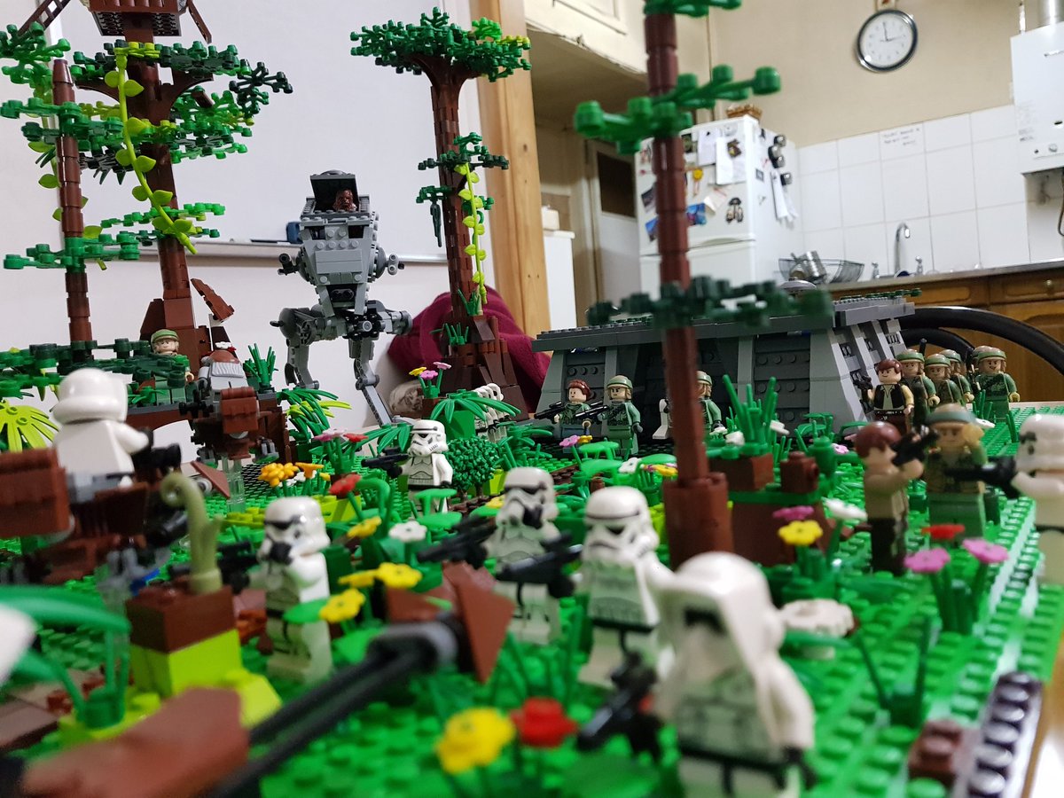 NiTRoX82's tweet photo. Primer fin de semana de Octubre se realizara Hobbieland 2019, a beneficio de #LasJornadas @magallaneslug estará presente nuevamente. Estamos trabajando para ustedes. #puq #PuntaArenas #lego #starwars #starwarslego https://t.co/JIvggD3veR