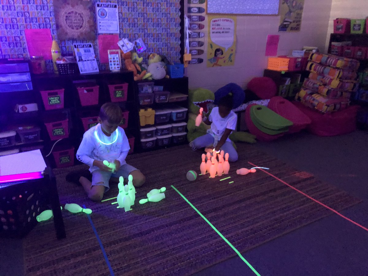mrstoccoaking's tweet photo. We had a blast rocking our school! Glow day 2019 was a success! Thanks for celebrating education with us, @Mrs_AGolden  😀🎉 https://t.co/oEm2q3dXTx