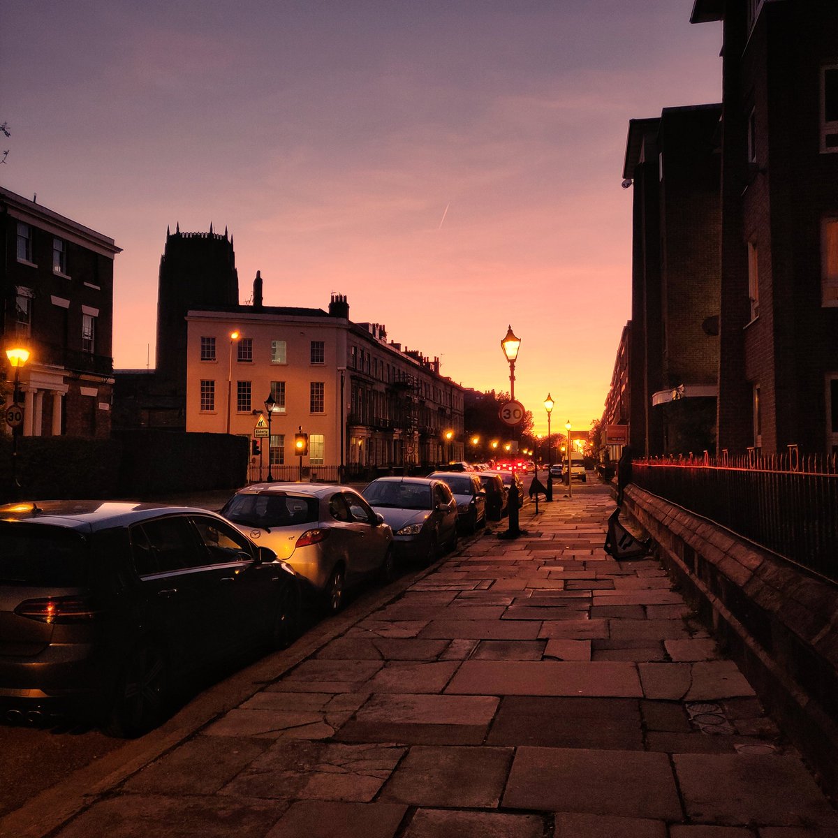 Few snaps on this evening's sunset as I walked through the #georgianquarter in #liverpool...