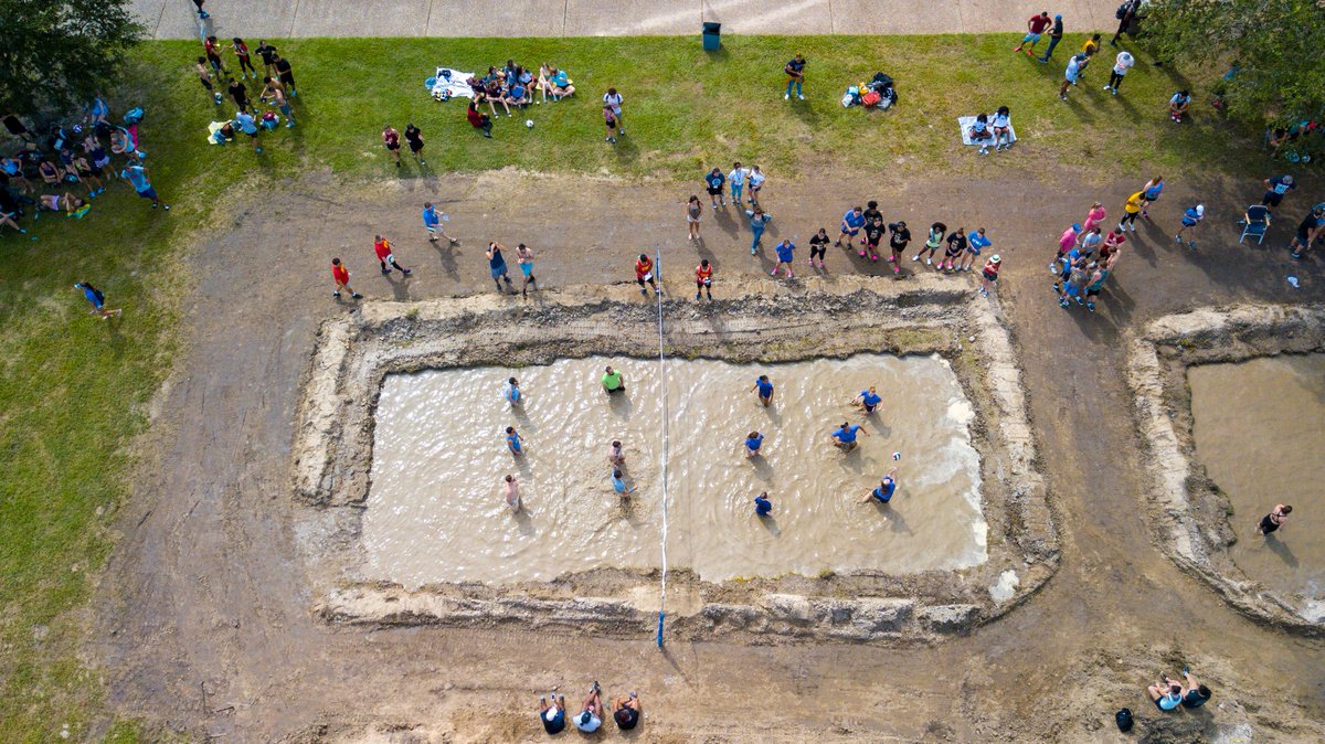 University of New Orleans tweet media