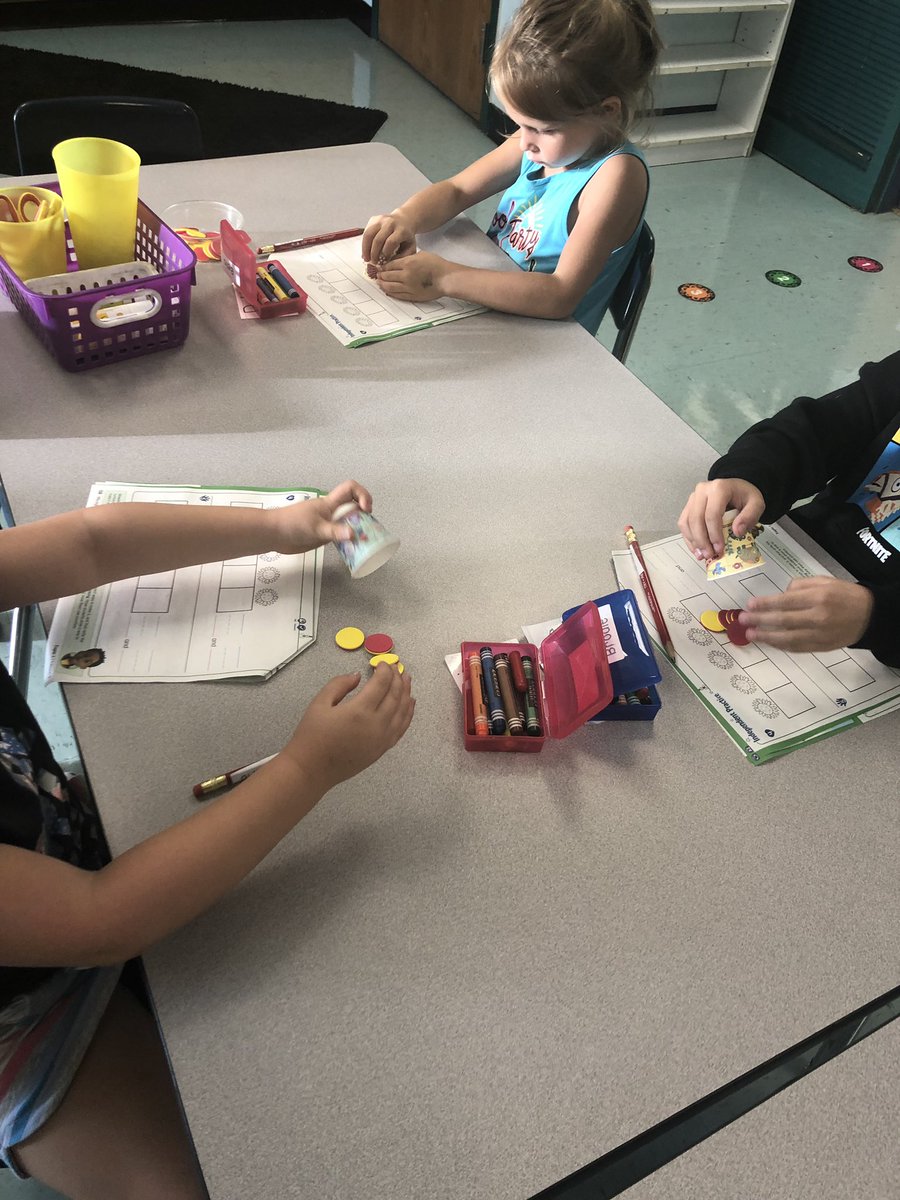 trrozanski's tweet photo. Exploring Ways to make 5 using counters and Dixie cups !   Shake , drop, match, record and tell how many are in each part!! So much fun!! #EC_Proud https://t.co/huBVnvi7dX