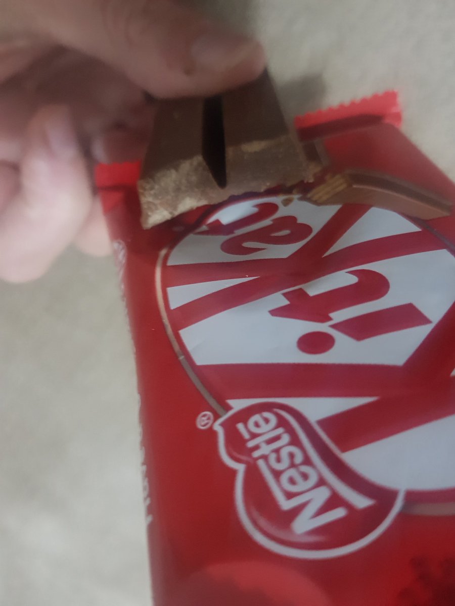 vicciw's tweet photo. when your @KITKAT is solid chocolate and no biscuit! https://t.co/vr90ayHJ8v