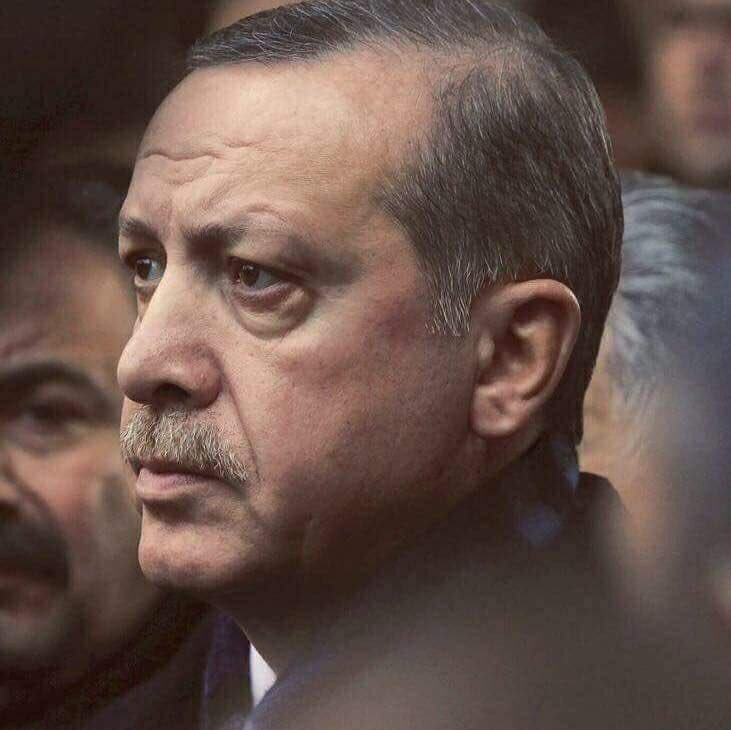 SavunmaEkseni's tweet photo. Bugün bir Erdoğan tagi mi yapsak?

O kadar çok mücadele edip halen dimdik ayaktaysa, o kadar yoğun çalışıp halen yorgunluk nedir bilmiyorsa ona sadece Türkiyeli bir vatandaş olarak değil bölgemizin tüm mazlumları adına bir teşekkür borçluyuz

Tagimiz #SağolasınErdoğan https://t.co/ELzFa1blk3