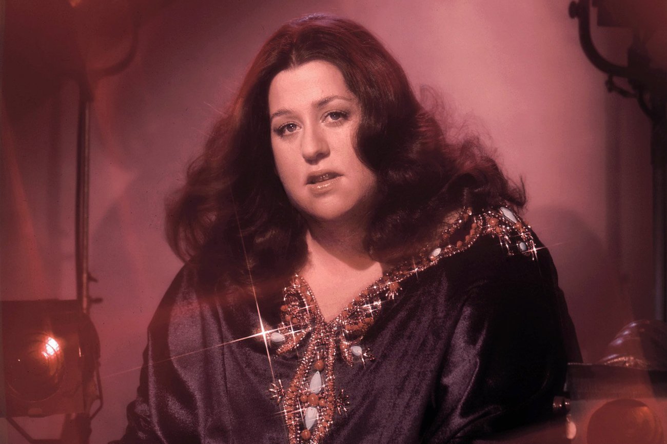 Happy Heavenly Birthday, Cass Elliot, and Happy 70th, Twiggy! (Snarkers will be blocked.) 