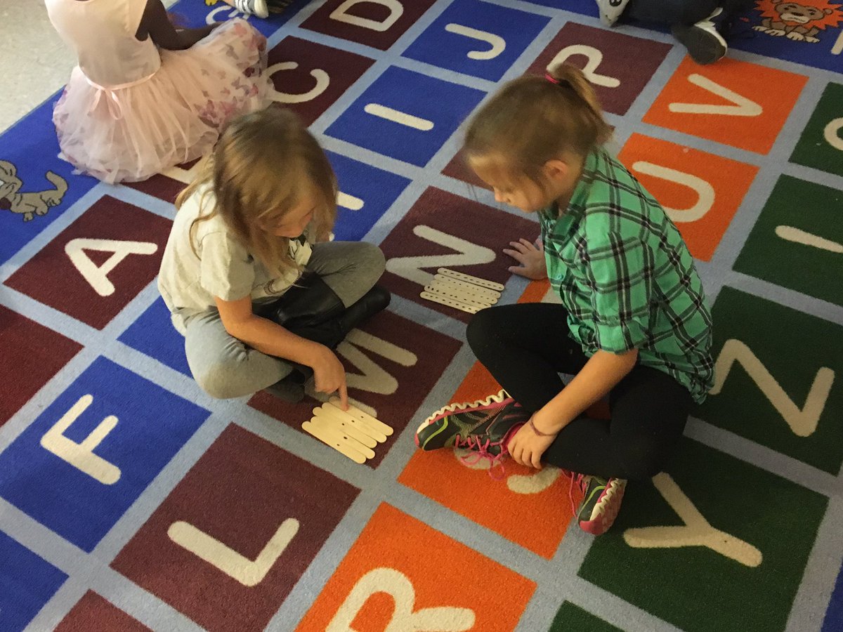 agilliard32's tweet photo. Dropping some tens today is Mrs. Latham’s class! @LathamAshley1  @HeardMixon https://t.co/EhRSyqFPOk