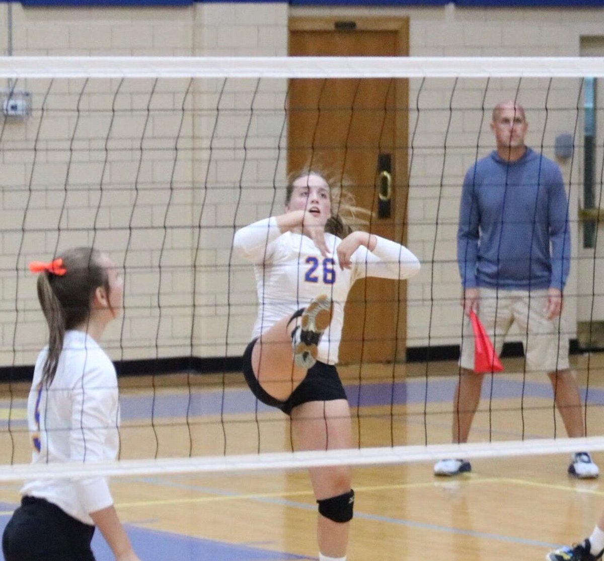 YearbookTribe's tweet photo. When you have a volleyball game at 7 and a dance recital at 8.. #svtribe #volleyballvibes https://t.co/DjsbMGOzlM