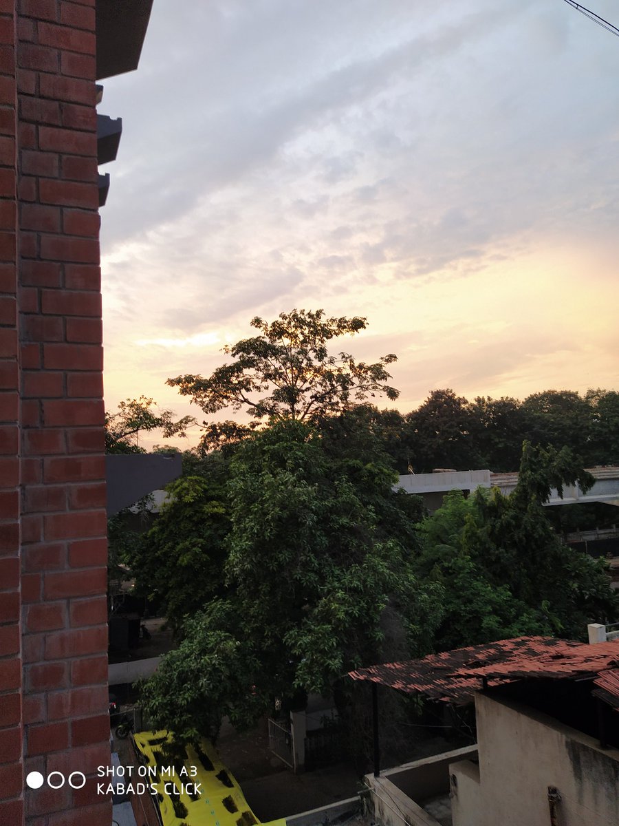 abhikabad96's tweet image. My favorite spot of tranquility every evening from office, before making pages! #MiA3 #shotonMIA3 #Xiaomi @XiaomiIndia