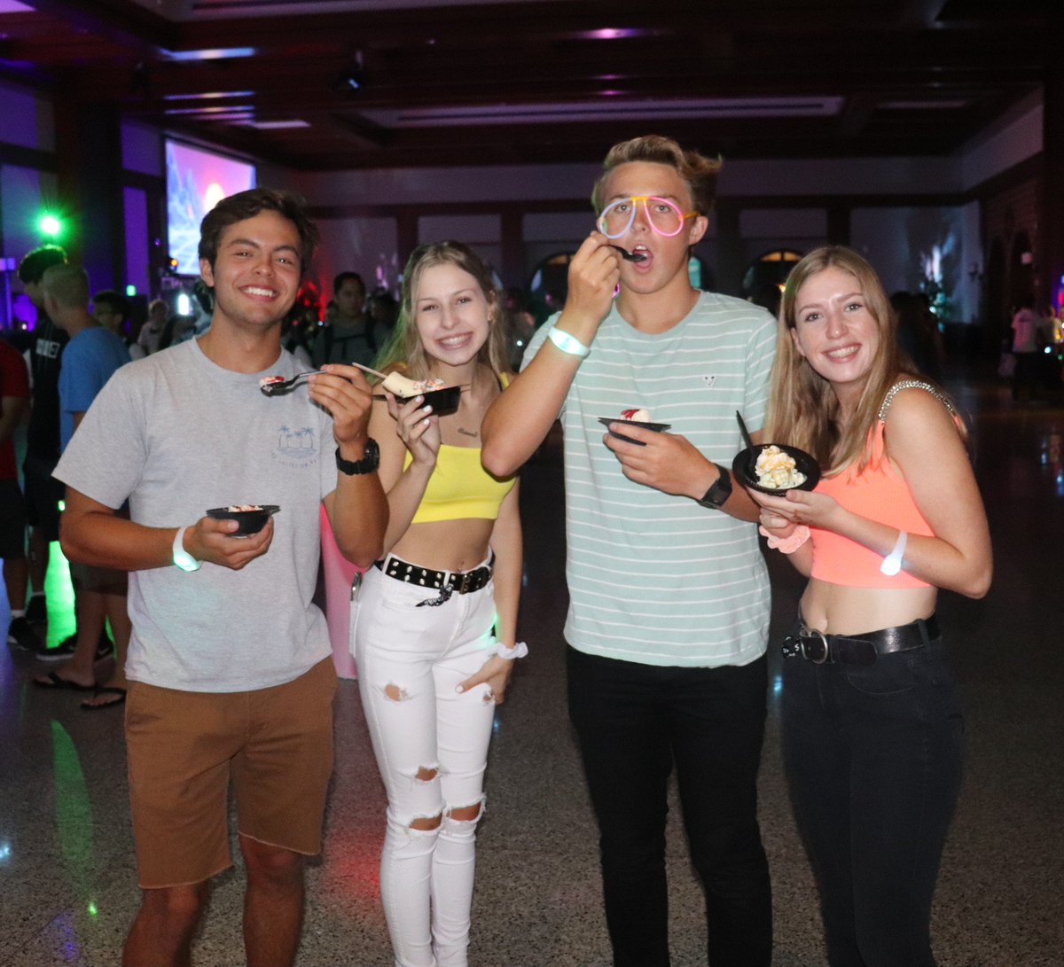 aztecnightssdsu's tweet photo. Whether you're making new friends or enjoying established relationships, #AztecNights is a great place to bond over #FREEfood dancing, activities and more! https://t.co/p1RAG6KtEZ