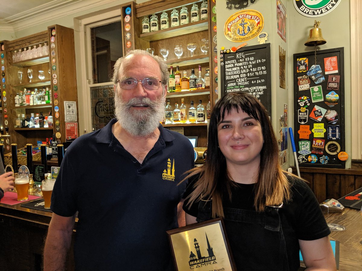 WakefieldCamra's tweet photo. Congratulations to Jo and all at @CricketersHorb another deserved pub of the season award #camra #horbury #realaleweek @beerhousespubs https://t.co/AjtLImPHld