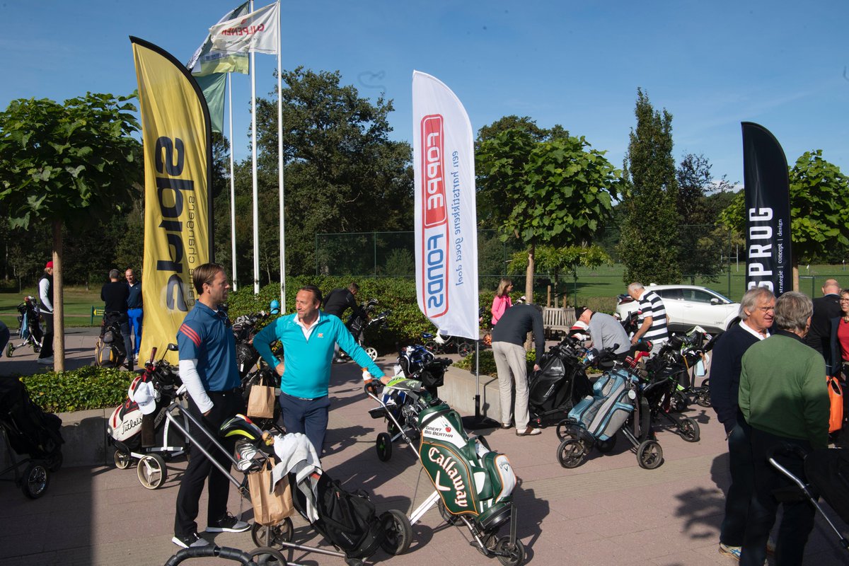 Golfers bedankt!! Wat hebben jullie weer voor een prachtig mooie dag gezorgd. 
Maar ook heel veel dank aan <a href="/Sprog_BV/">Sprog</a> en <a href="/gclauswolt/">Golfclub Lauswolt</a> en de vrijwilligers.