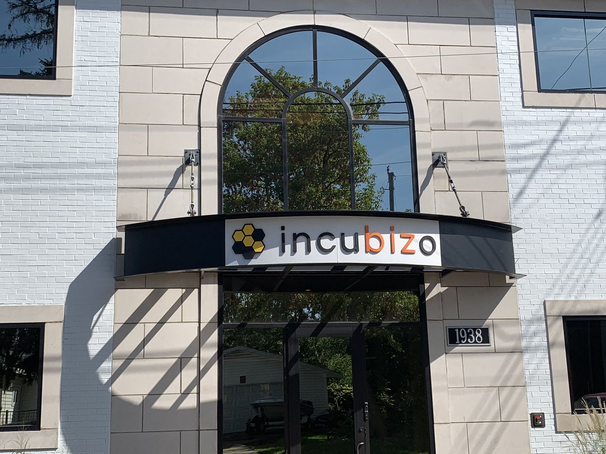 OaklandMIWorks's tweet photo. #Tech248 networking event today at Incubizo in #Ferndale https://t.co/daBeY55rD5 #IT #Tech #OaklandCounty https://t.co/G6ZuD1jatv