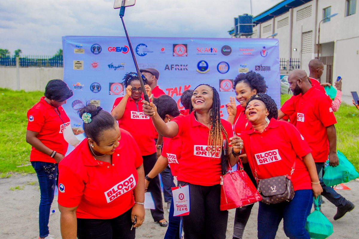 Dabota_fubara's tweet photo. @Nursingworld_Ng @SickleCellAF_Ph @thecableng @PremiumTimesng @ToyinSaraki 9b; SCAF blood drive is organised every four months in partnership with Department of Haematology UPTH. Blood is available for patients at little cost for screening or no cost depending on the factors surrounding its use. #SCA_Month2019
@blooddoctorNG https://t.co/EHjrj3MBbV
