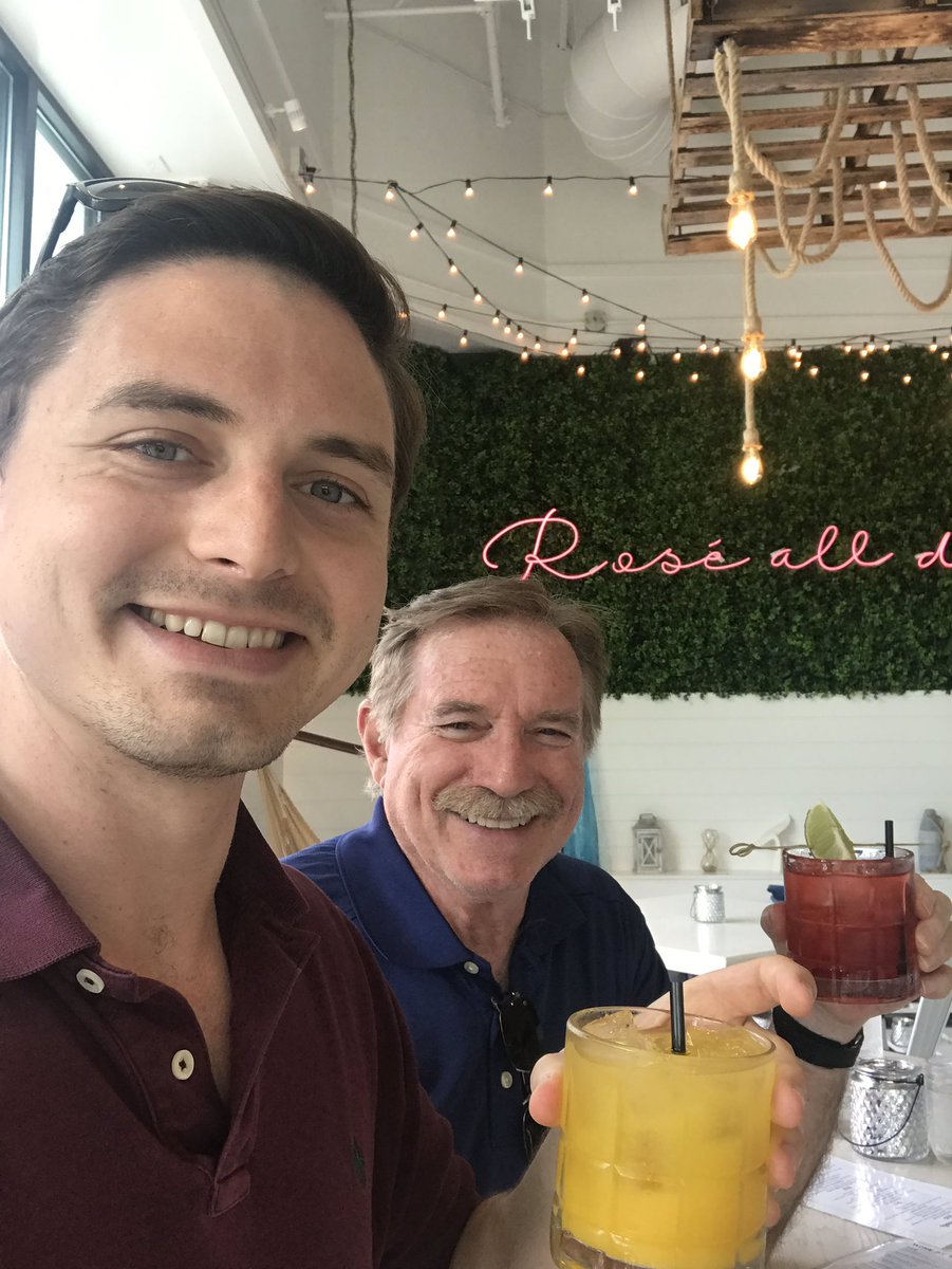 TurkWJZ's tweet image. Afternoon tea...Naples style. Thanks for the recommendation @RickRitterWJZ