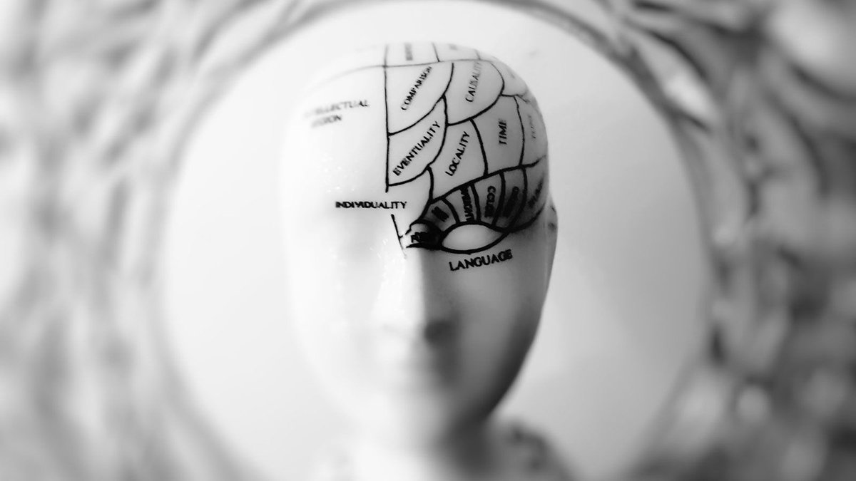 ConvergeToday's tweet image. &quot;Content can drive brand growth but only if it appeals to the needs of our primitive brains.&quot;

@MichaelConsagra, Content Strategy Director @weareMBA, shares some fantastic insight on the top drivers of attention. 

converge.today/engage-article…