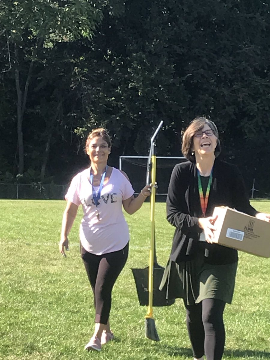 RAMS_Technology's tweet image. #Kudos to Ms. Multer and Maria for their carcass removal on the RAMs Field Hockey Field!!! #Collaboration