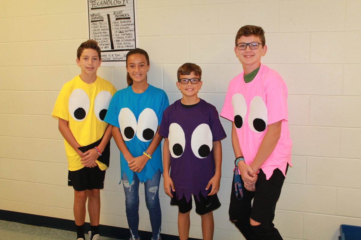 mindovermiddle's tweet photo. Let the Games BEGIN! #RAMSINITTOWINIT These @RAMiddle_RAMS students were ready to rock today by dressing in their favorite board game! #rockyourshool #ramsinspire @AndersonFive https://t.co/7Ms8rO5Xy3