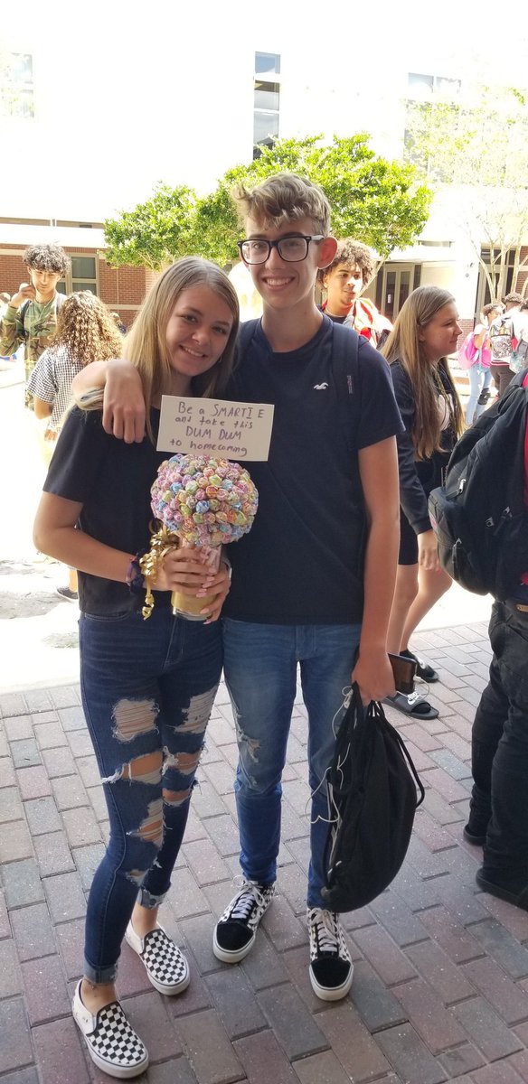 What a "sweet" way to ask something to Homecoming! #FalconPride @FHSPrincipalJJ