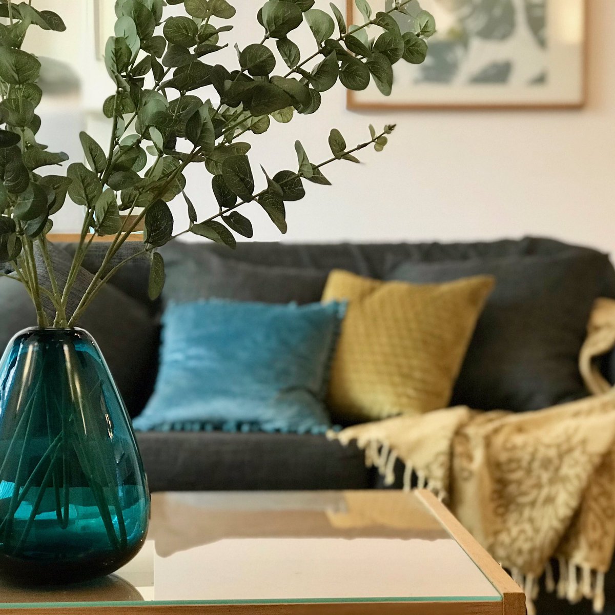 ROOSTREET's tweet photo. Blimey, what a lovely surprise!
Looking on #Rightmove so I could share the link of last project but couldn't find it ... then in came a WhatsApp from my client to say that it's already been snapped up! 
#PropertyStylingWorks
#HomeStaging
#SellTheLifeStyleNotTheWayYouLive
#RooSt https://t.co/O83W5zQFnu