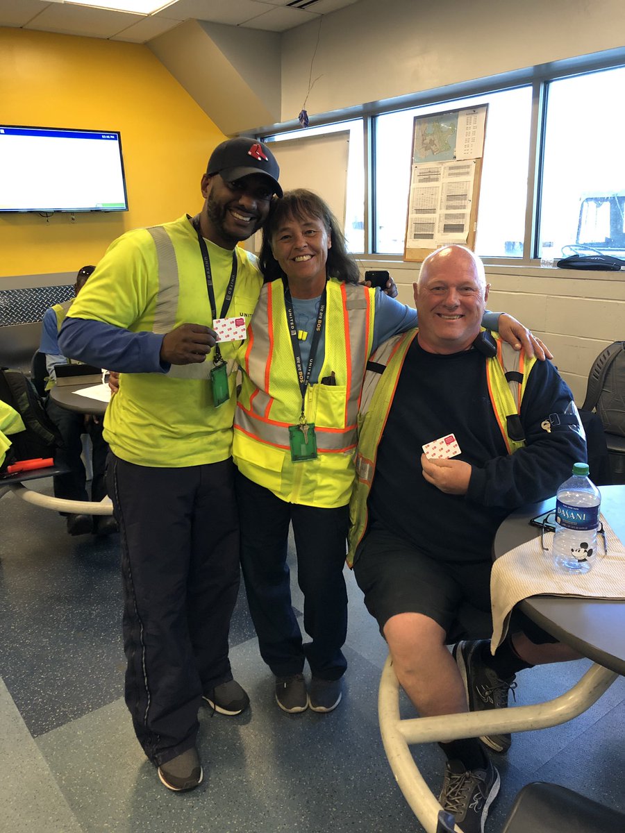 RichardRatlifff's tweet photo. Good leadership leads to good crew performance!!!   Great job BOS!!! https://t.co/BrkZJxLznW