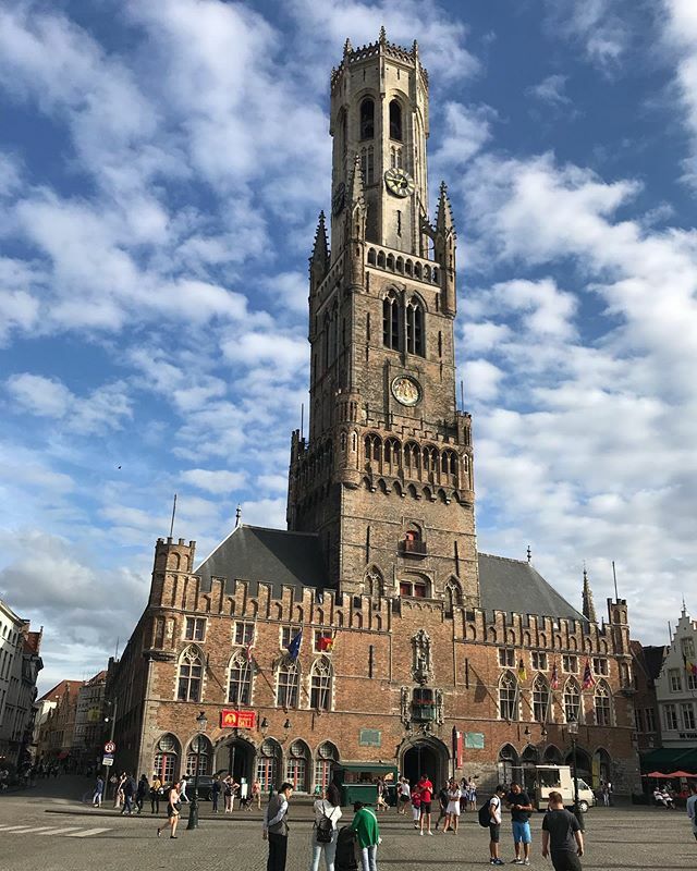 Beautiful #brugge #marktbrugge #belgium #belgium🇧🇪 #grotemarktbrugge #ilovebelgium ift.tt/2QitJru