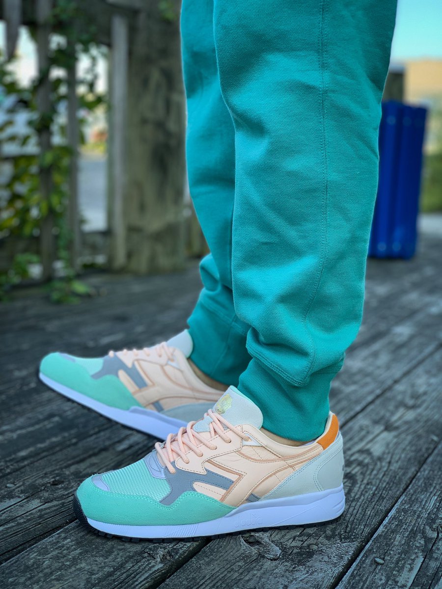 cardoso91's tweet photo. Highsnobity x Diadora #30daysofdiadora #diadoradays #yoursneakersaredopr https://t.co/qc3WKTP2Rj