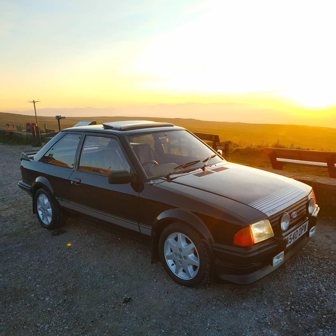engineer_real's tweet photo. Catching the last rays of summer ☀️ on Hartside summit. Gorgeous.
#RS1600i
#Hartside
#drive_retro
#Cumbria https://t.co/ig4ywDkybf