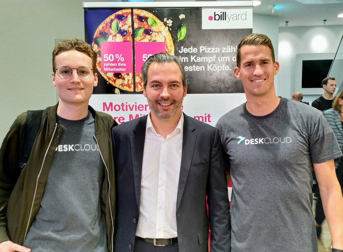 Wir haben uns gefreut, dass unsere Freunde von <a href="/DESKCLOUDAPP/">DESKCLOUD</a> es noch zur #StartupNightBonn <a href="/Postbank/">Postbank</a> geschafft haben. Danke für eure Unterstützung!