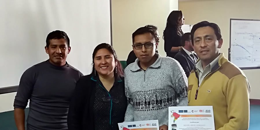 IICABolivia's tweet photo. ✅Exitoso taller sobre el programa #ILCYM realizado por el CIP y el IICA, donde los más de 30 participantes de diferentes instituciones, aprendieron a generar modelos de fenología de plagas y conocer cómo se desarrollan las poblaciones bajo diferentes condiciones de temperatura🌡️ https://t.co/PtOoxA5cNu