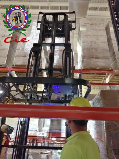 CIECapacitacion's tweet photo. 19/septiembre/19  Primer #Curso de #capacitación: Operación Segura de #Montacargas Hombre parado. 
Empresa: #Essity 
 planta #Ecatepec Estado de #México 
#CapacitaciónCIE #STPS https://t.co/3fpkry0zKF