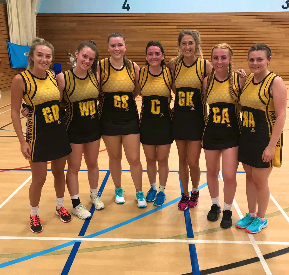 pontynetball's tweet photo. Cracking win for the A Team tonight winning 55-18 🙌🏽🏀💪🏽 #Pontynetball #Winningways https://t.co/Y0x7BphuTB
