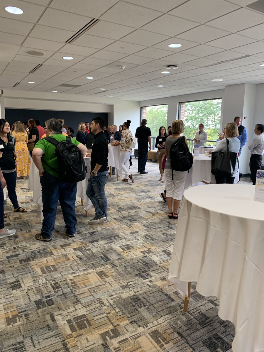 Nikkivandy2's tweet photo. Great event celebrating Hispanic Heritage Month today! #iwork4AmFam #amfambrgs https://t.co/9xZHi4GtQ4