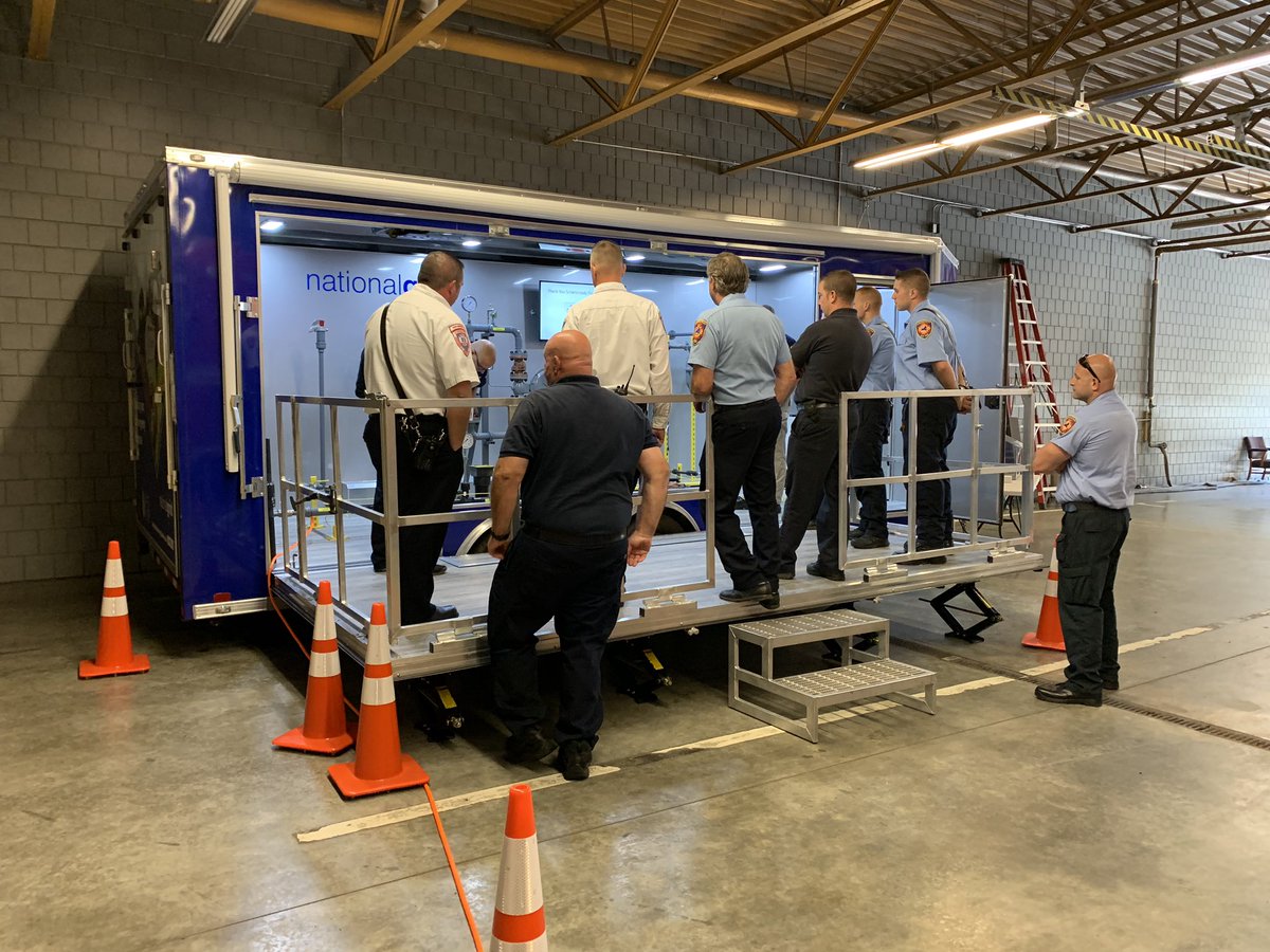 Had a great morning joining <a href="/nationalgridus/">National Grid US</a> First Responder training team at the Schenectady Fire DPT this morning to promote the First Responder E Learning Program and to promote gas safety <a href="/SchdyCountyNY/">Schenectady County</a> #nationalgrid #digsafelyny #FirstResponders #gassafety #Albany #capitol