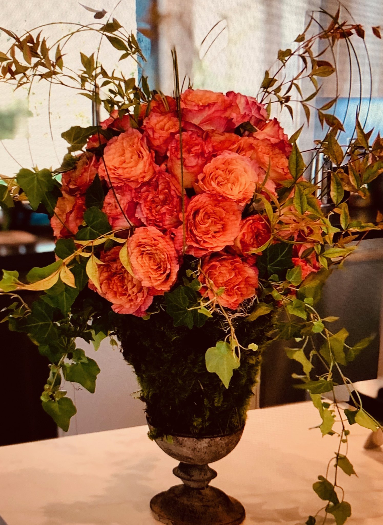 Happy Birthday Trisha Yearwood ! Garth sent roses. We all would if we knew where you were :)  