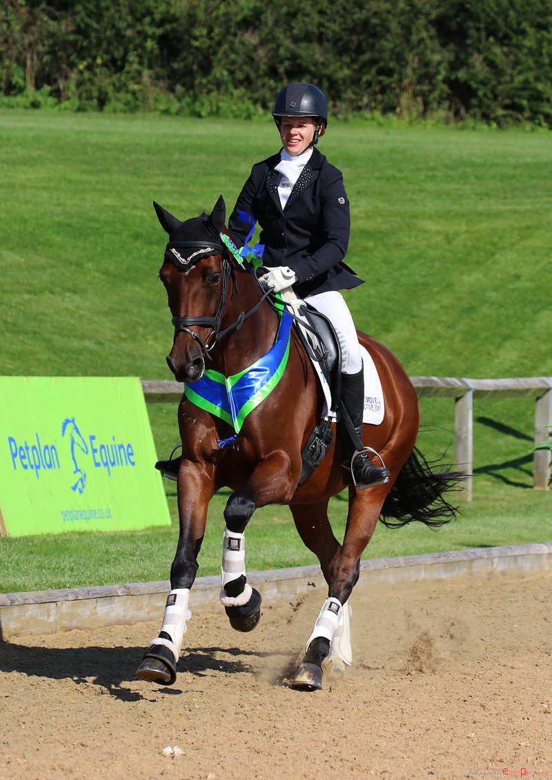 VetGoneEventing's tweet photo. Lovely day at Field House  Equestrian @PetplanEquine Area Festival Finals where Flicka was fabulous to score 69.61% to WIN the Medium Silver 🥇🌟 onwards to championships at Hartpury! 
Thanks to @EmmaEmmpix for the lovely photos! @lintbellsequine  #Yumove #ActiveJoint https://t.co/OTjlmxMLY0
