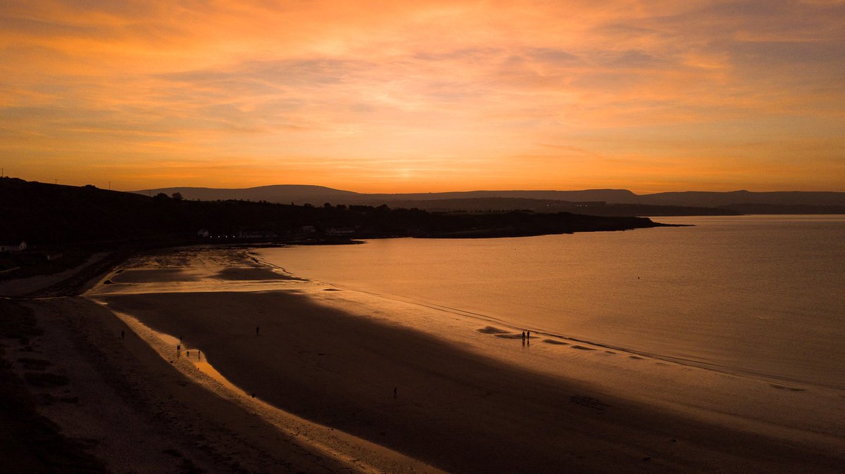 purplebee's tweet photo. A small selection from this evenings trip to Browns Bay. So glad I got up from the sofa, hard to believe its September! #nophotoshop @newslineweather @angie_weather @barrabest @WeatherCee @mea_bc @HeartoftheGlens @Love_Antrim @NITouristBoard @Larne_Times https://t.co/ipQ2hJSABF