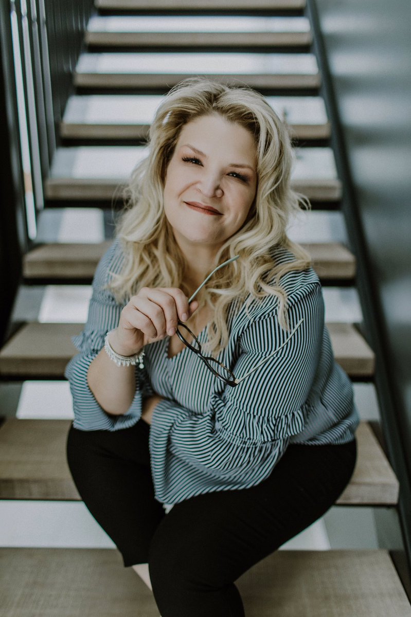 DrJCarrington's tweet photo. Happy September🍂! My  team and I get asked many times a month if I still am doing private therapy sessions. I have slowly stepped away from it but not without leaving an amazing team that I have trained and mentored to take over for me. Our new website✨
https://t.co/9ThNqO7fN3 https://t.co/ERn3osBpiu