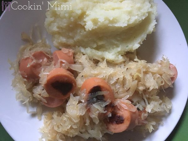 tiamimi's tweet photo. Simple Sauerkraut and Weenies https://t.co/uxJO5gUucg https://t.co/KfgefQV3Ch