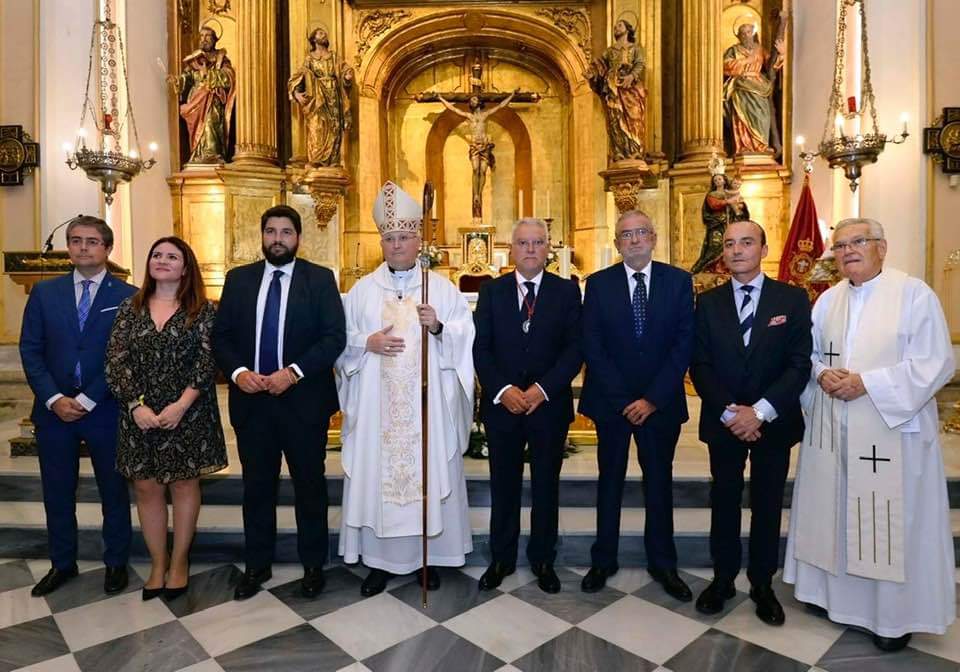 ¡Enhorabuena presidente! 
Tu cofradía, tu familia cofrade, la familia de la #Esperanza,  siempre contigo!  

#SuertePresidente
#SientelaEsperanza
#SemanaSantaMurcia