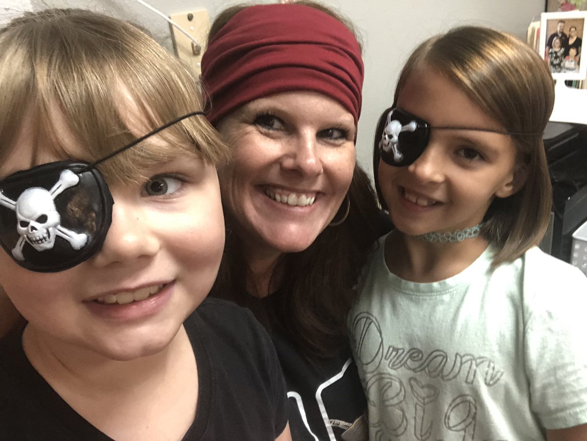 AthmerCourtney's tweet photo. I finished #nationaltalklikeapirateday with some more treasure hunting and having my high schoolers put themselves in a pirate’s shoes (answer questions from a pirate’s perspective). So much fun! #wesclinwarriors #nbe #whs #ineedapiratenap https://t.co/z03eZ0DCmh